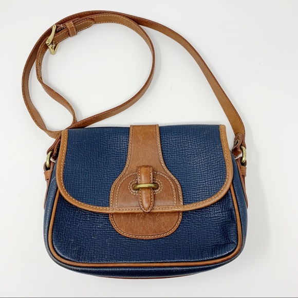 Coach Handbags - VTG Coach Dakota Cassidy Crossbody